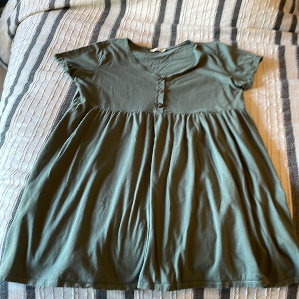 Maternity light green dress